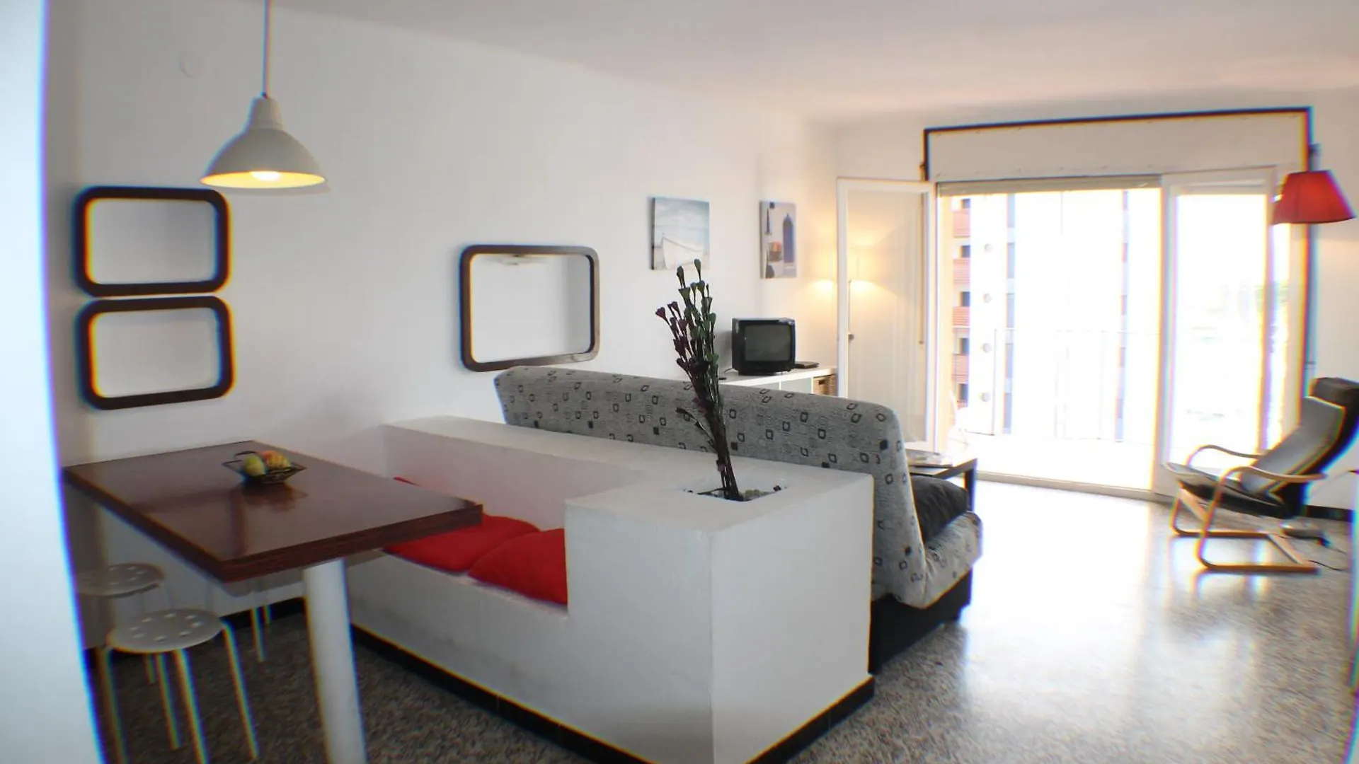 Agi Fragata Apartment Roses Spain